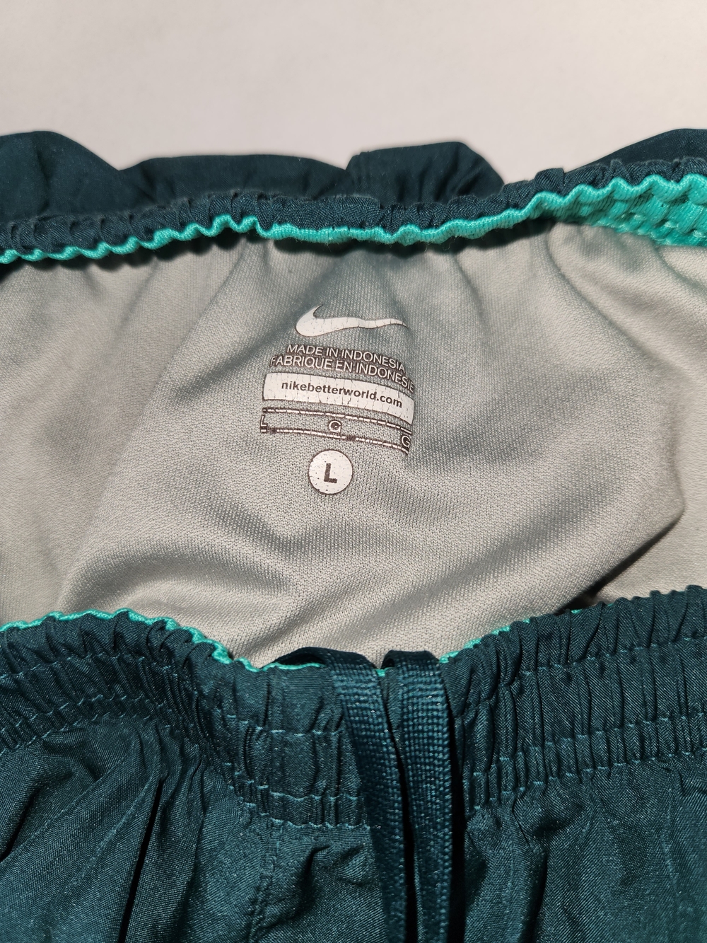Nike Dri-FIT Tempo running shorts for women. - Picture 7 of 8